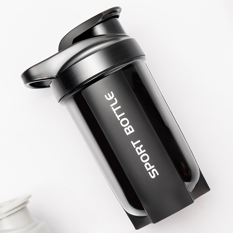 Przenośna butelka z shakerym d – Protein Shaker Bottle recenzja i cena